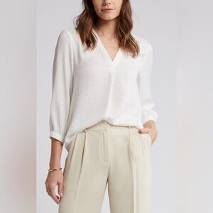 Vince Camuto White V-Neck Blouse, Medium. hammered satin. Three quarter sleeve.